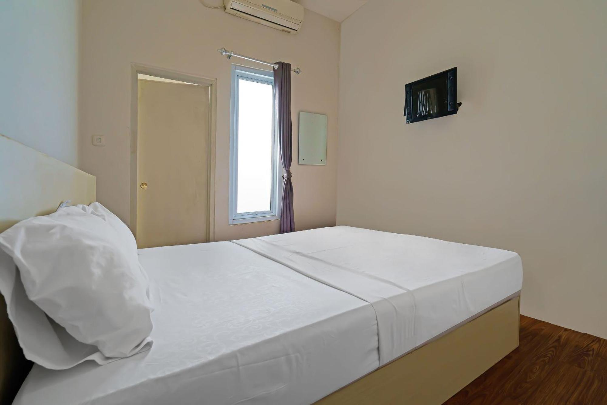Oyo Life 92720 Mekarwangi Guest House บันดุง ภายนอก รูปภาพ