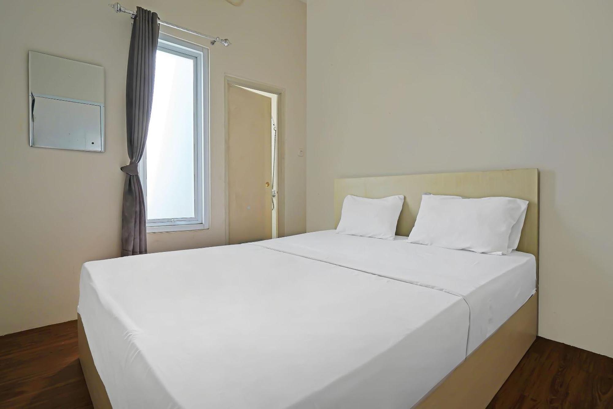 Oyo Life 92720 Mekarwangi Guest House บันดุง ภายนอก รูปภาพ