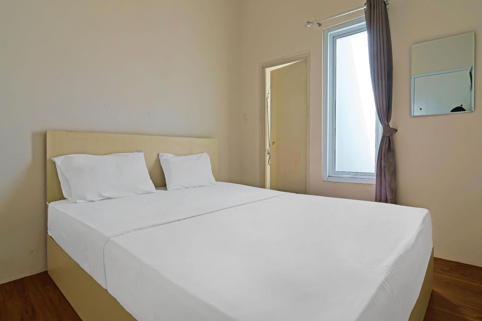 Oyo Life 92720 Mekarwangi Guest House บันดุง ภายนอก รูปภาพ